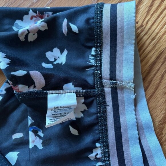 Beyond Yoga XSmall Floral Navy Yoga Sports Athletic Bra Top - Picture 6 of 6